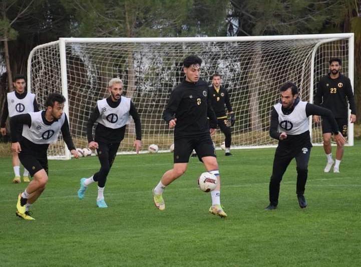 Anadolu Üniversitesi Antalya'da kamp yapmaya başladı.