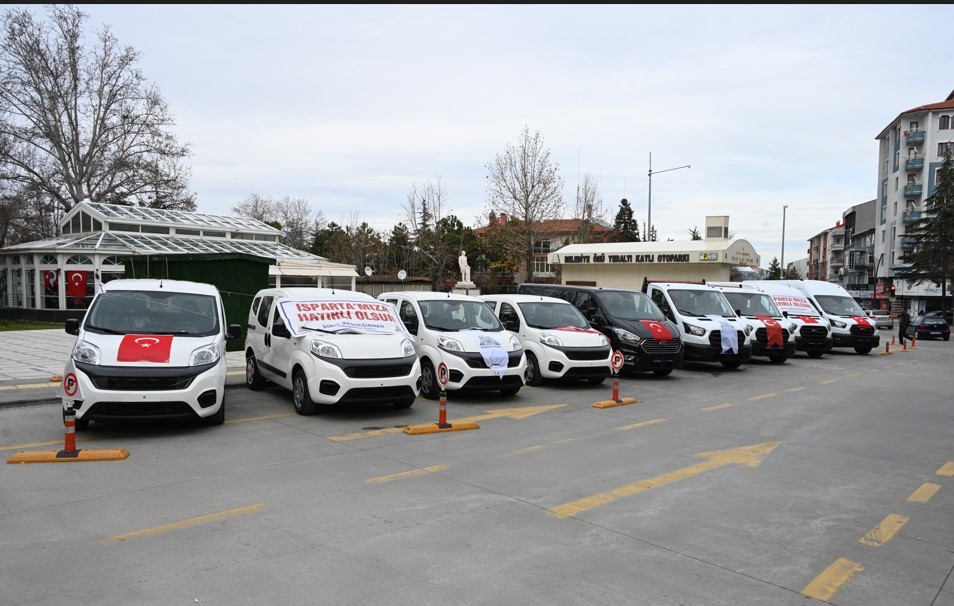 Isparta Belediyesi, ISBAŞ A.Ş'den 9 araç hibesi aldı.