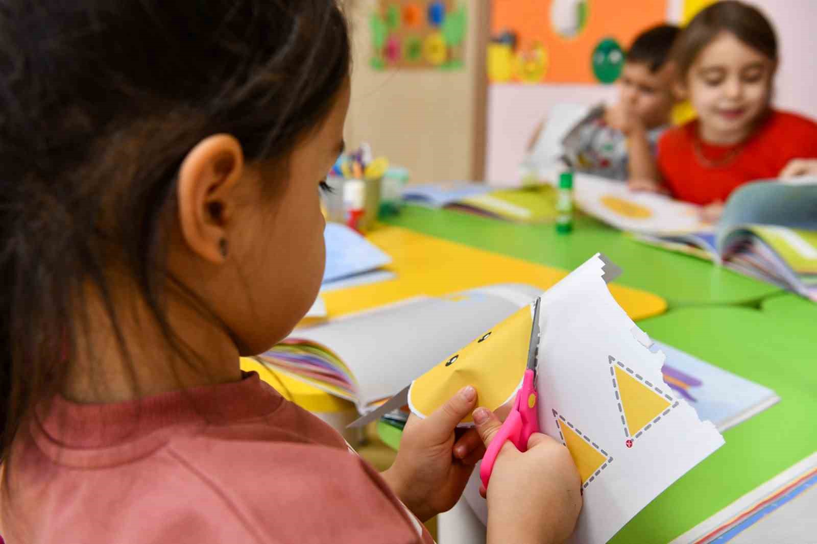 Tepebaşı Belediyesi, Çocukların Eğitimine Destek Oluyor