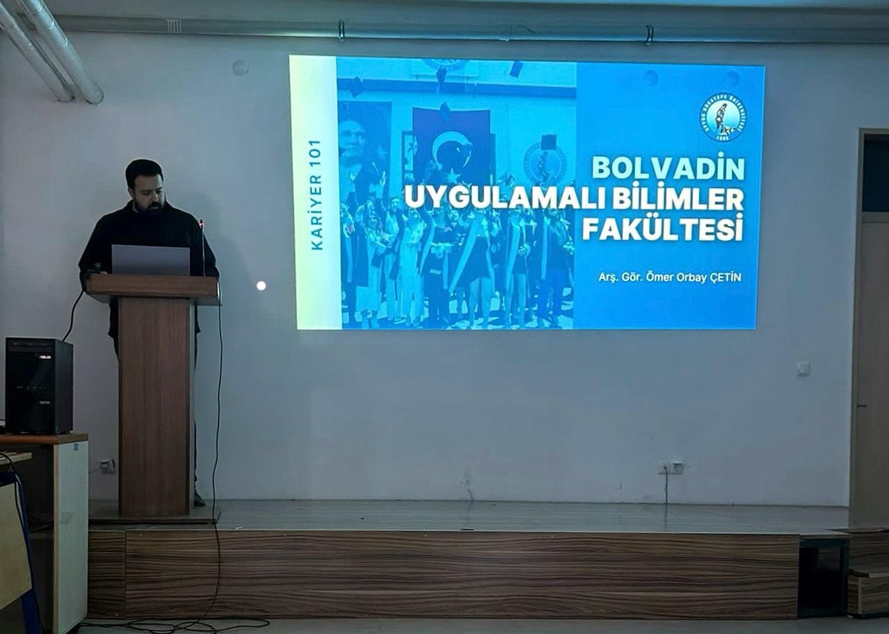 Afyon Kocatepe Üniversitesi Öğrencilere Kariyer ve Meslek Danışmanlığı Sunuyor