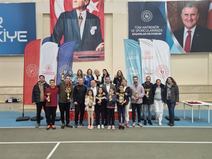 Afyonkarahisar Kocatepe Spor Kompleksi'nde Muhteşem Bir Tenis Turnuvası