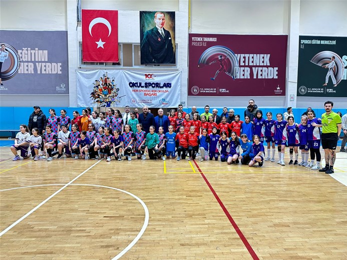 Okul Sporları Hentbol Küçükler Afyonkarahisar'da Tamamlandı