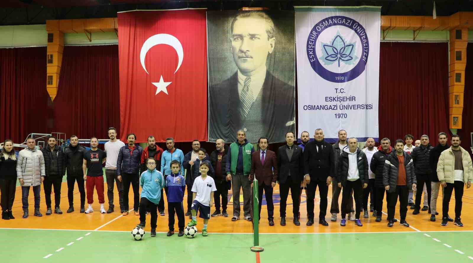 ESOGÜ'de Kurumlar Arası Ayak Tenisi Turnuvası Düzenlendi