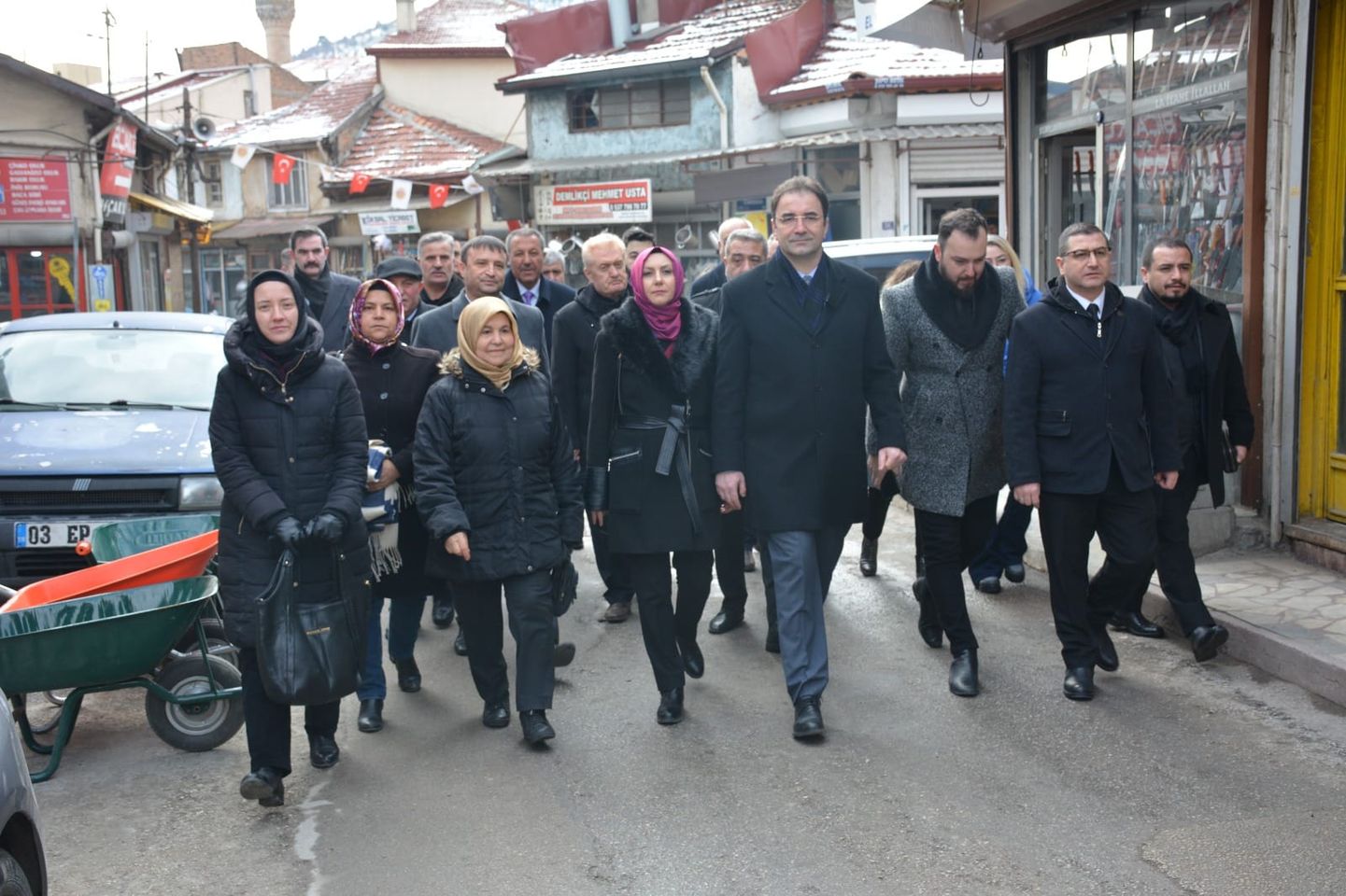 MHP, Afyonkarahisar'da Esnafla İletişim Kuruyor.