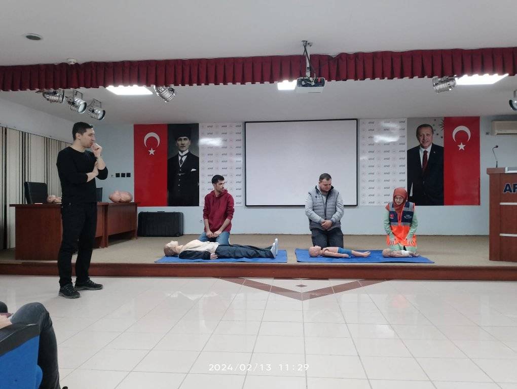 Afyonkarahisar'da Acil Servis Personeline Afet Eğitimi