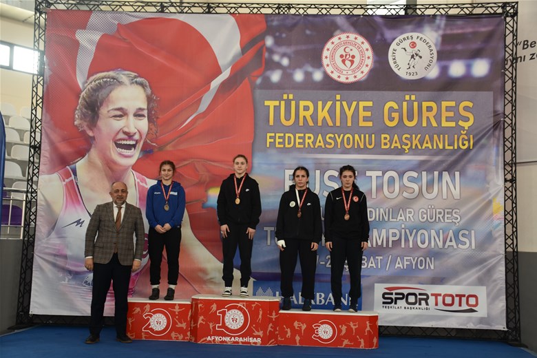 Buse Tosun U20 Kadınlar Güreş Türkiye Şampiyonası'nda Madalya Alan Sporcular Belli Oldu