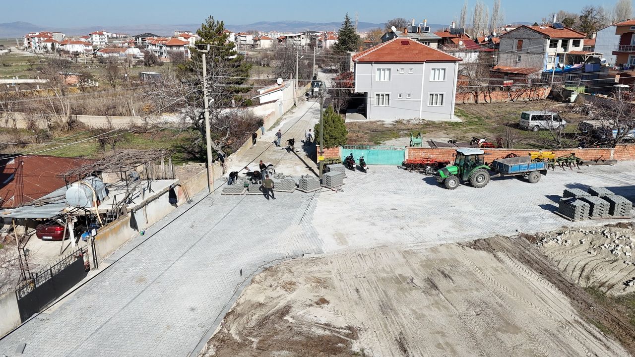 Sandıklı'da Belediye Tarafından Altyapı İyileştirme Projeleri Hızla İlerliyor