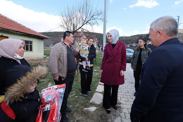 Vali ve Kaymakam, Şeyhyahşi Köyü'ne Ziyaretlerde Bulundu