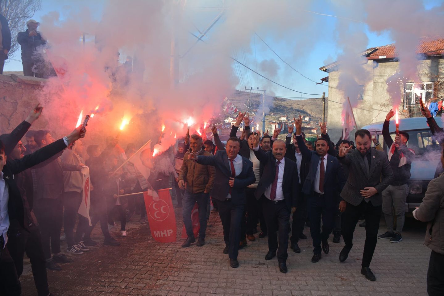 MHP, Yeni İrtibat Bürosunu Açtı