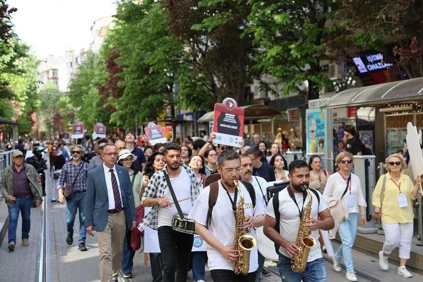 Eskişehir'de Genç Yetenekler Tiyatro Sahnesinde Boy Gösteriyor