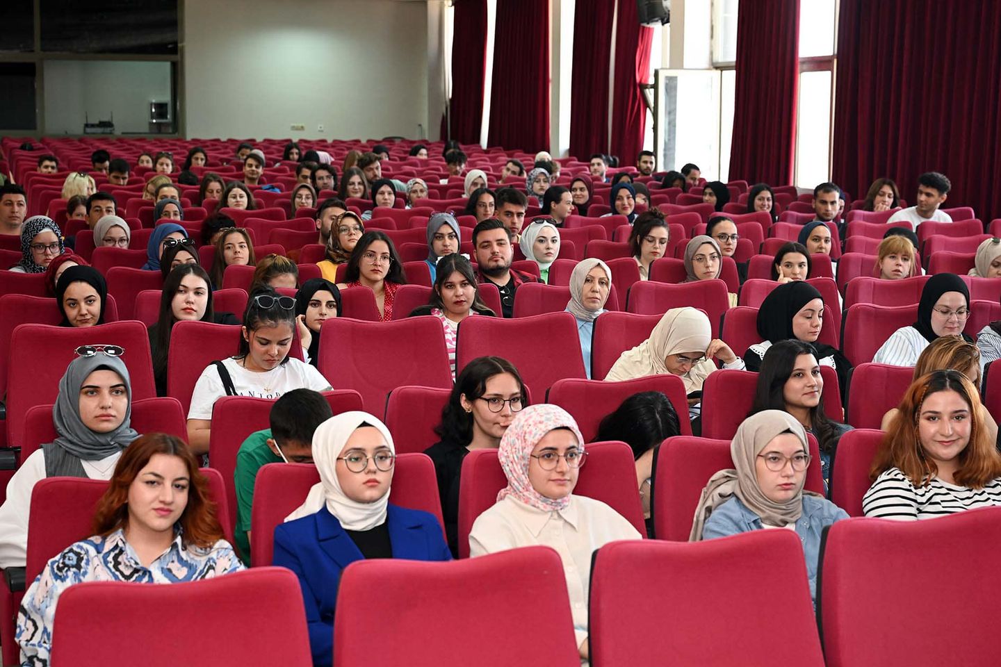 Afyon Kocatepe Üniversitesi Tarafından 19 Mayıs'a Özel Konferans Düzenlendi