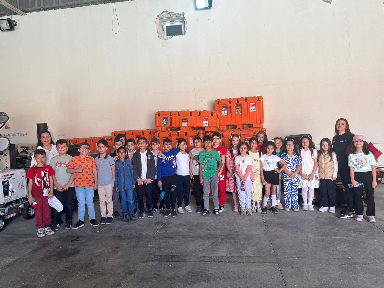 Afyonkarahisar'da Yüksel Varlı İlkokulu Öğrencileri AFAD İl Müdürlüğünü Ziyaret Etti