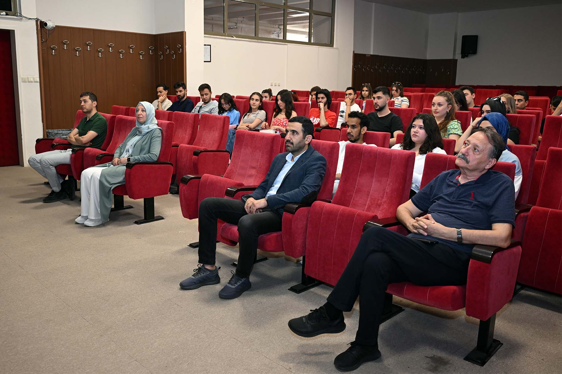 Öğrenci Deneyimleriyle Borsa İstanbul ve Finansal Kurumlar İzlenimleri Konferansı Düzenlendi