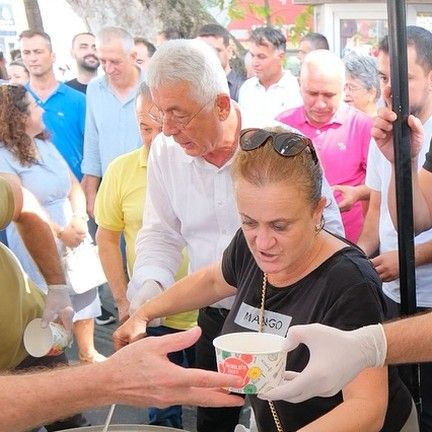 Serik Belediyesi Muharrem Ayı Etkinliğiyle Halka Aşure Dağıttı