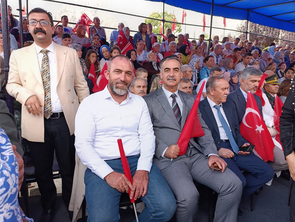 Afyonkarahisar Ticaret ve Sanayi Odası Başkanı Fatih Mühsürler, Kurtuluş Günü Kutlamalarına Katıldı