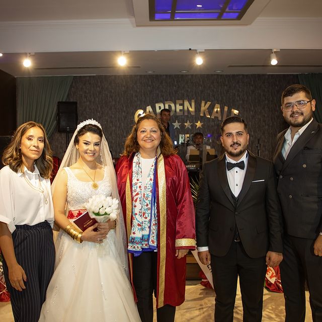 Ayşe Karahan ve Mustafa Köseoğlu Çiftinin Mutlu Günü