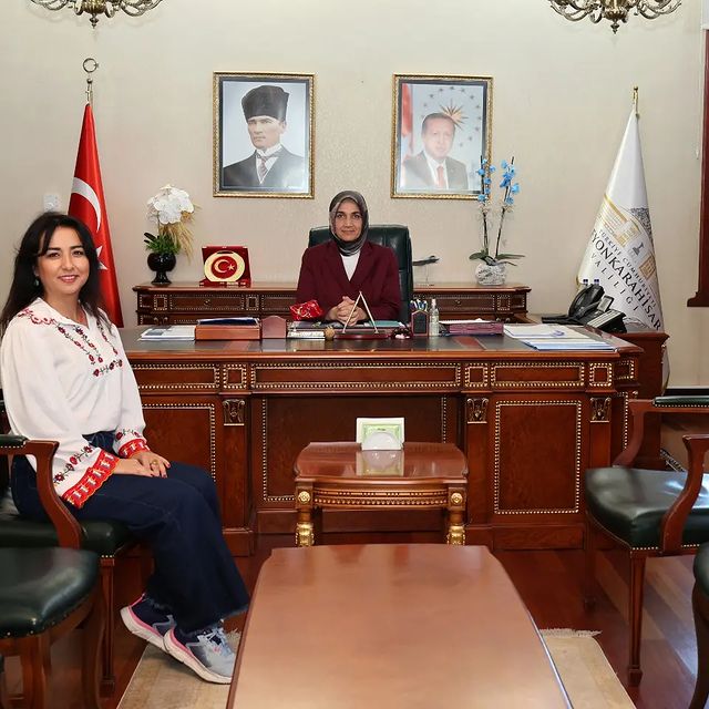 Afyonkarahisar Valisi Doç. Dr. Kübra Güran Yiğitbaşı, Resim Öğretmeni Müjgan Çakar’ı Kabul Etti