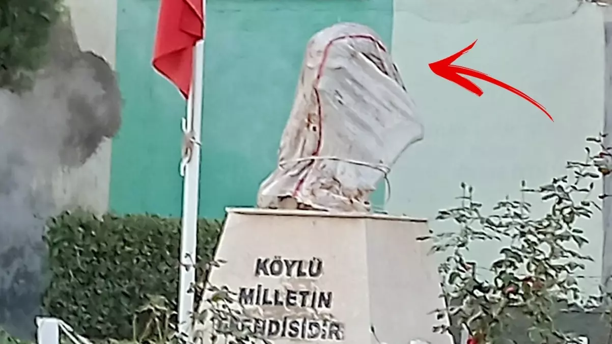 İzmir Kiraz'da Ulu Önder Atatürk'ün Büstlerine Çirkin Saldırı