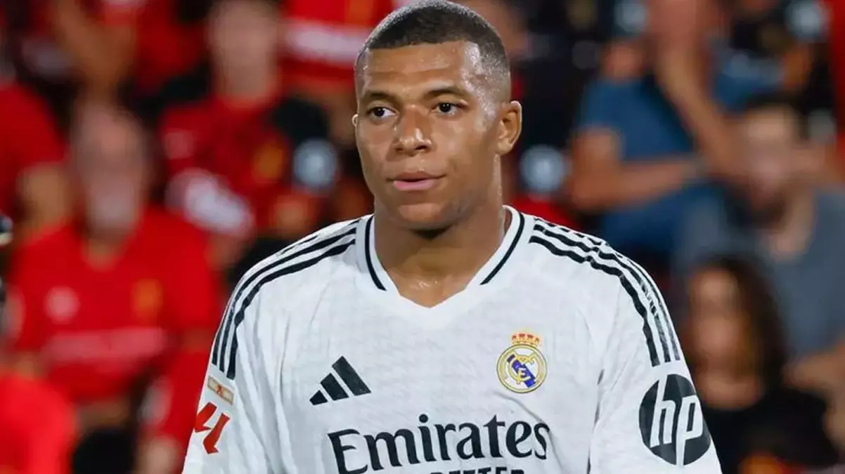 Kylian Mbappe'nin Paylaşımı Sosyal Medyada Tartışma Yarattı