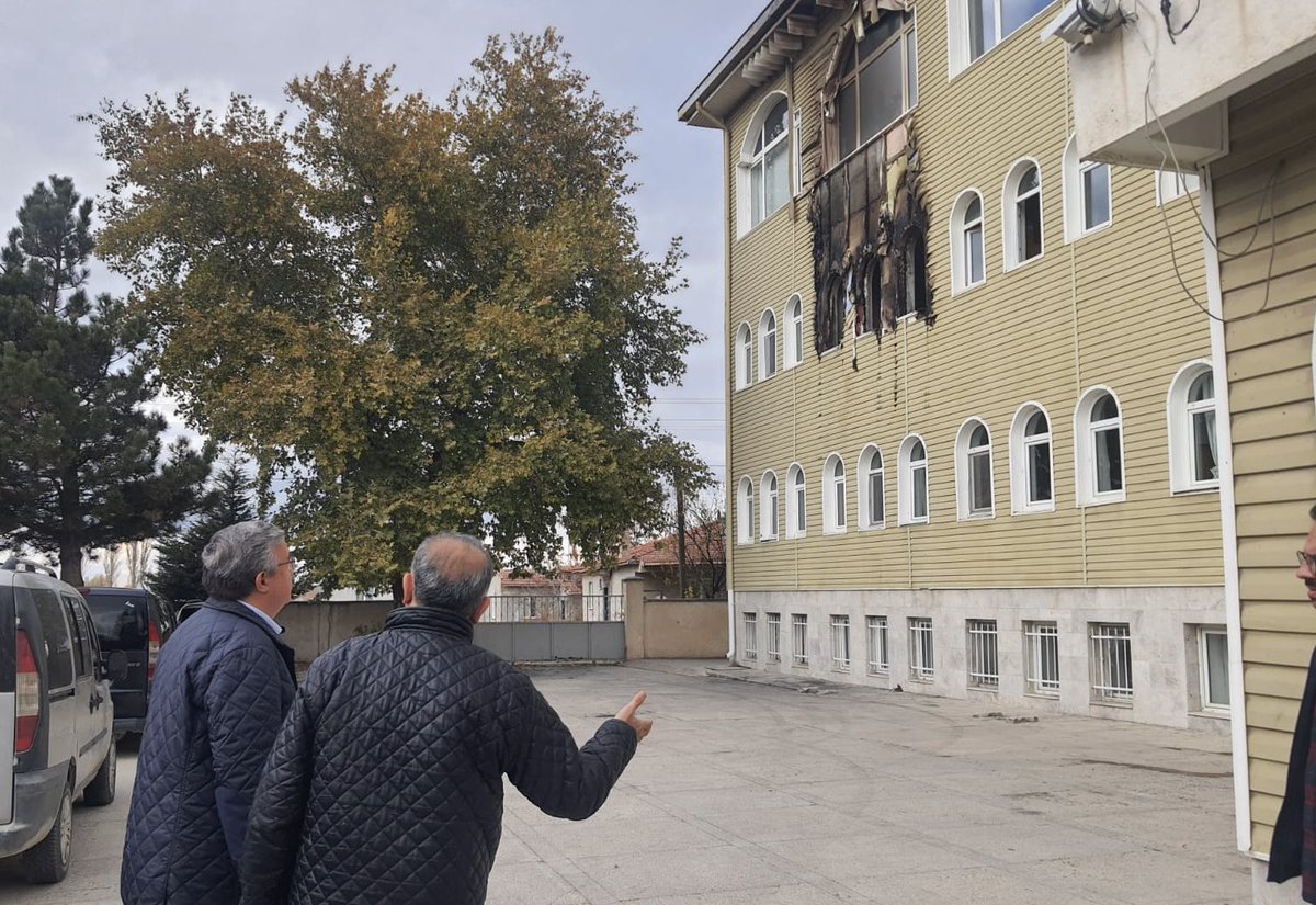 Afyonkarahisar'da Yangın Felaketi: Salar Fatih Kur'an Kursu'nda İncelemeler Yapıldı