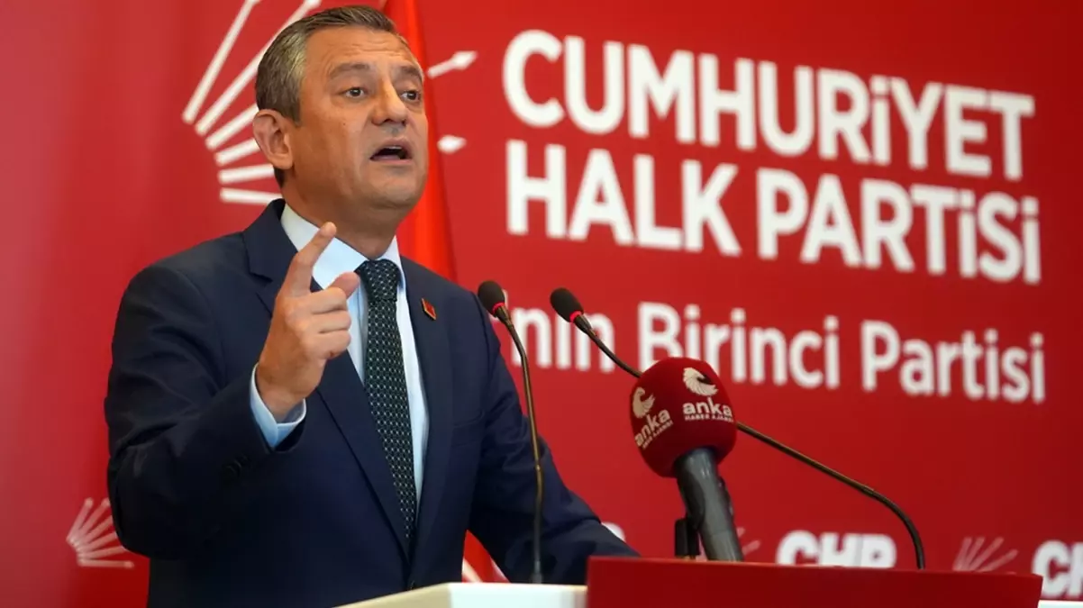 CHP Lideri, Teğmenlerin İhraç Talebine Sert Çıktı