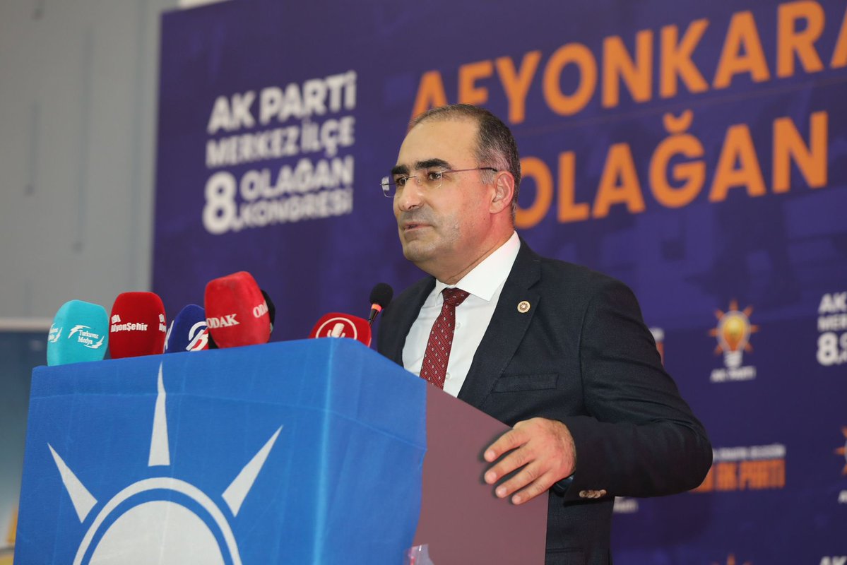 AK Parti Afyonkarahisar'da Güçlenerek İlerliyor: 8. Olağan Kongre Gerçekleştirildi