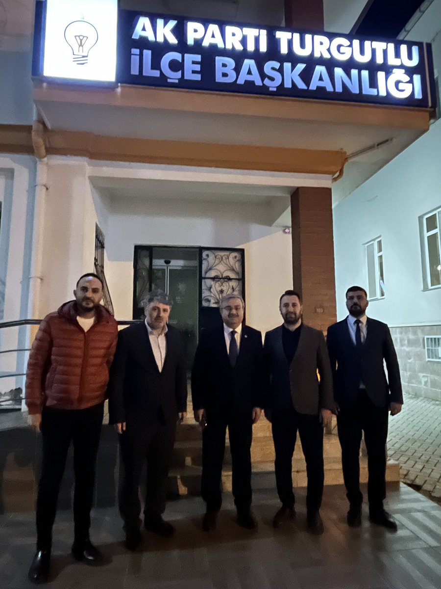 AK Parti Turgutlu’da Yeni Dönem İçin Düzenlemeler Başlıyor