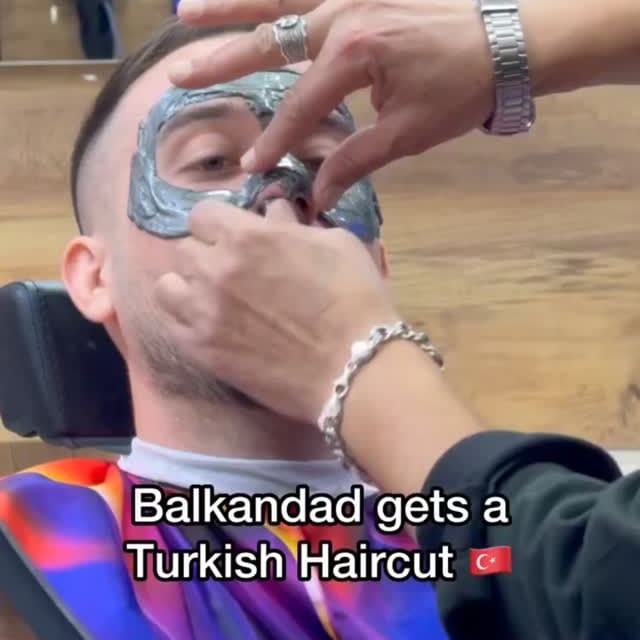 Yabancı Genç, Türk Berber Keyfini Tattı!