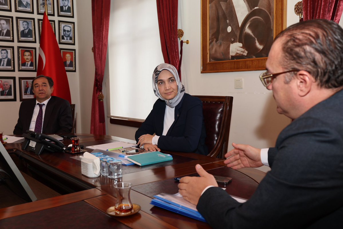 Eber Gölü Yangını Sonrası Ekosistemi Yeniden Canlandırma Adımları Değerlendirildi