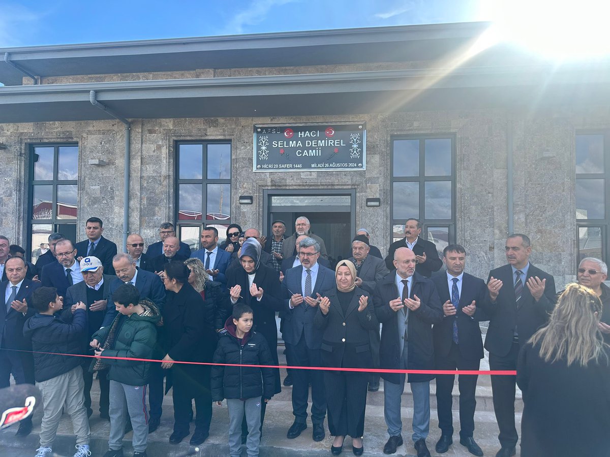 Selma Demirel Camii Afyonkarahisar'da İbadete Açıldı