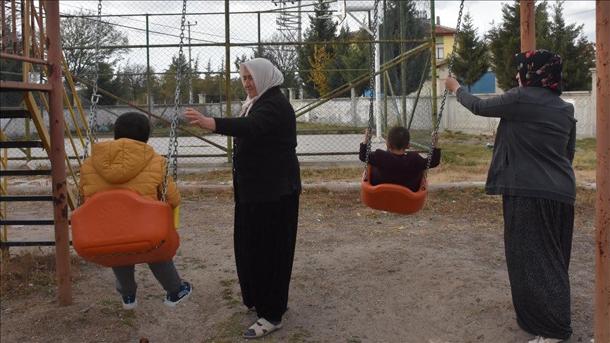 Afyonkarahisar'da Üç Elti, Üç Çocuğun Hayatını Değiştiriyor