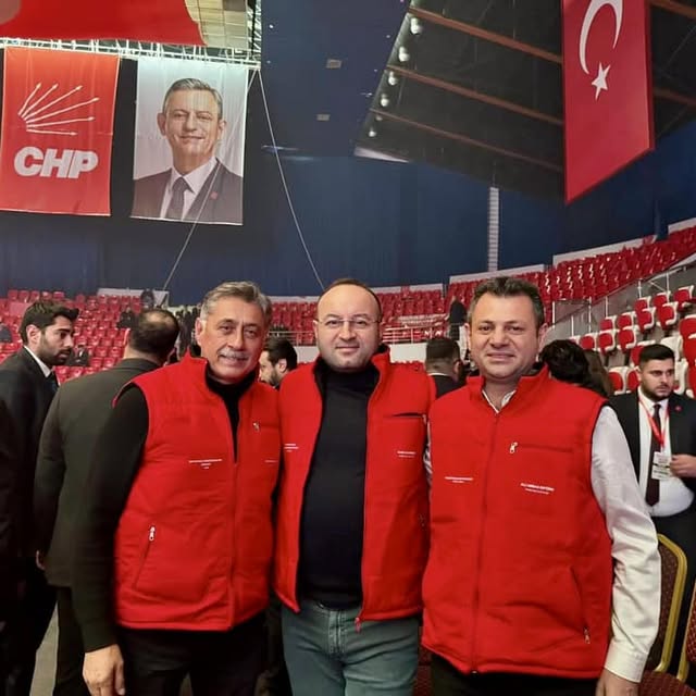 CHP'nin 17. Gençlik Kurultayı, Parti Emekçileriyle İstanbul'da Buluştu