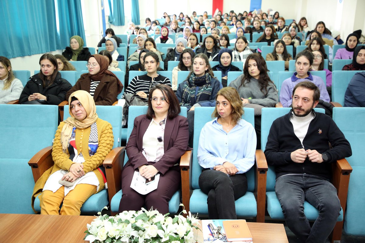 Afyon MYO'da Özel Gereksinimli Çocuklara Yönelik Eğitim Semineri Düzenlendi