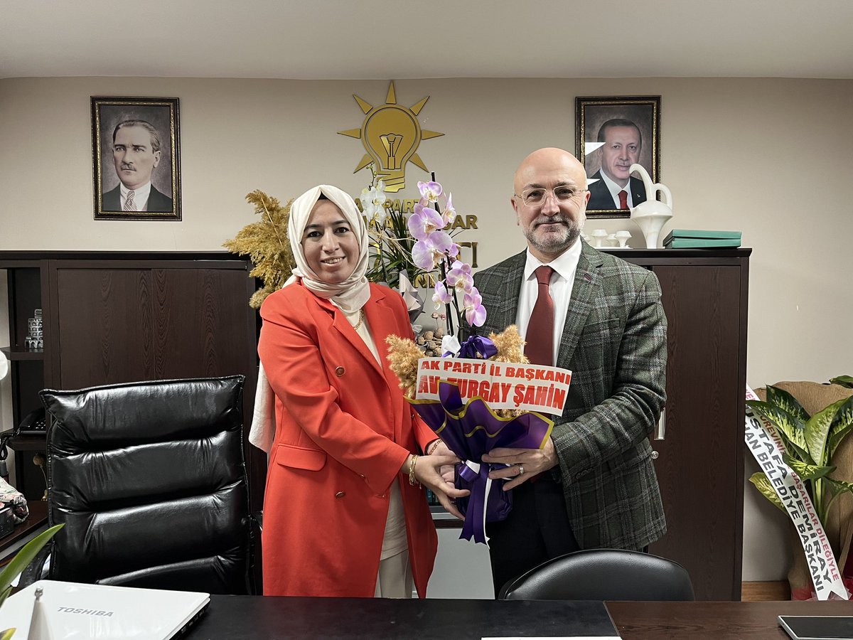 Kadın Kollarına Yeni Başkan: Dilek Hanım Çengel Göreve Başladı