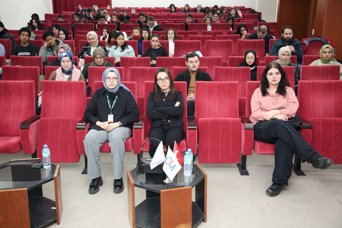 Sivil Toplumun Gücü ve Yeşilay'ın Etkisi Konferansta Ele Alındı