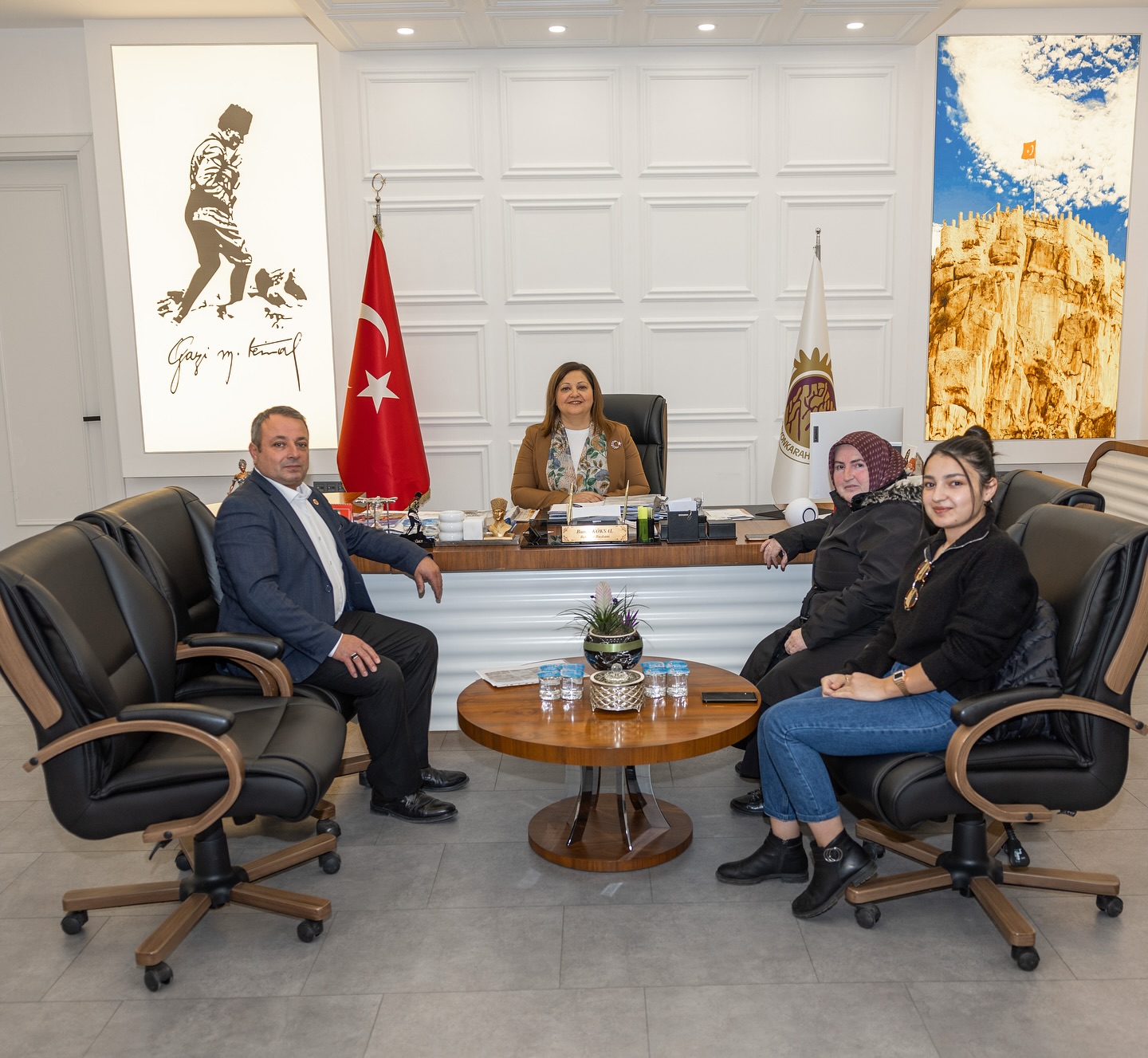 Afyonkarahisar Belediye Başkanı Burcu Köksal'dan Battalgazi Mahallesi’ne Anlamlı Ziyaret