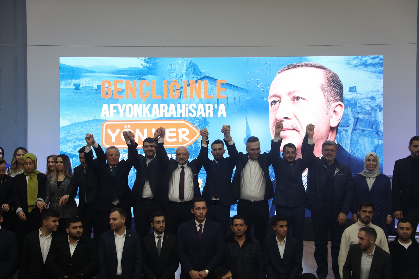 AK Parti Afyonkarahisar Gençlik Kolları Kongresi Coşkuyla Gerçekleşti