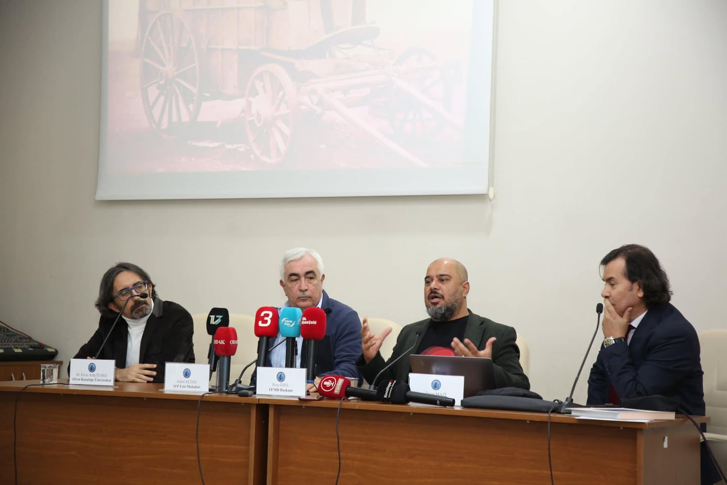 Afyon Kocatepe Üniversitesi'nde Foto Muhabirliğinin Önemi Konuşuldu