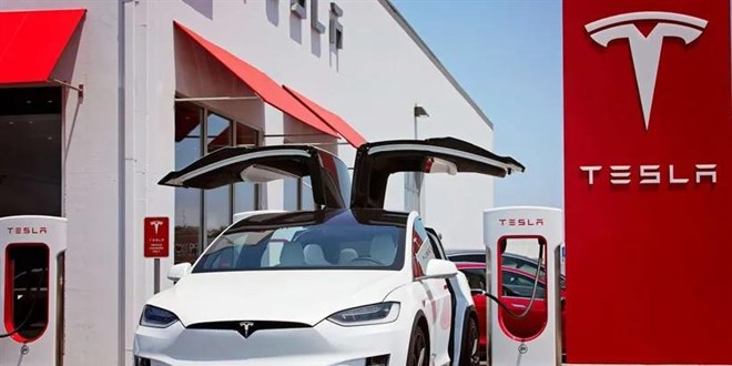 Tesla Türkiye'den Yenilikçi Takas Sistemi: Eski Araçlar Yenileniyor!