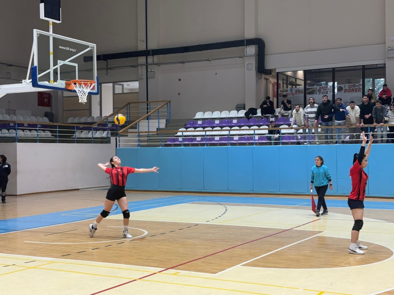 Afyonkarahisar'da Voleybol Şampiyonları Belli Oldu