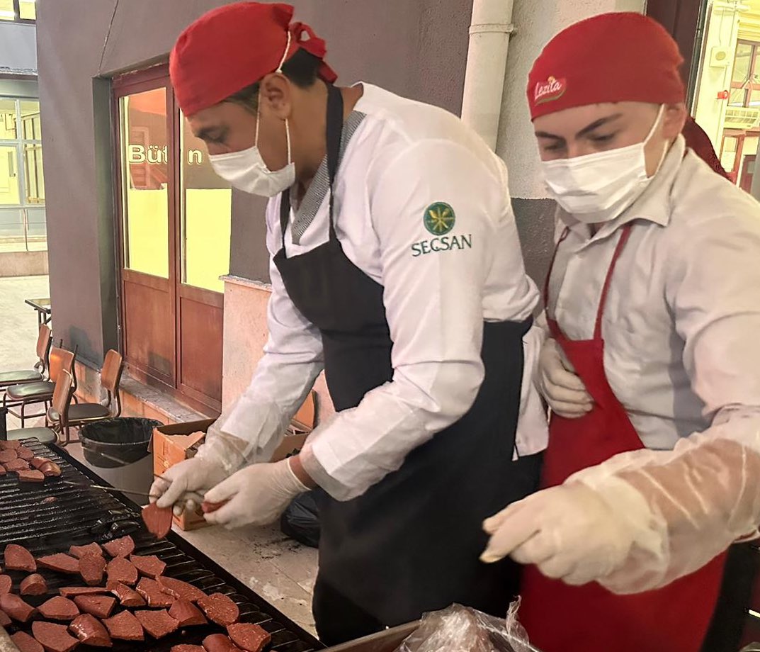 Afyonkarahisar'da Her Ayın Üçünde Öğrencileri Buluşturan Lezzet: Sucuk Günü