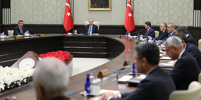 Kabine Toplantısında Gündem: Memur Maaşları ve Suriye