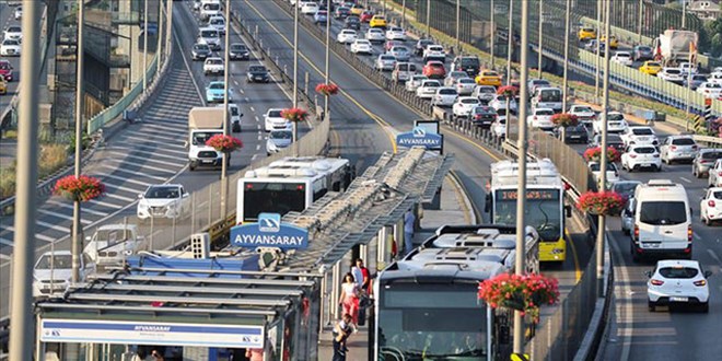 İstanbul'da Toplu Ulaşım Zammı Reddedildi: İBB'nin Teklifi Oy Çokluğuyla Geri Çevrildi