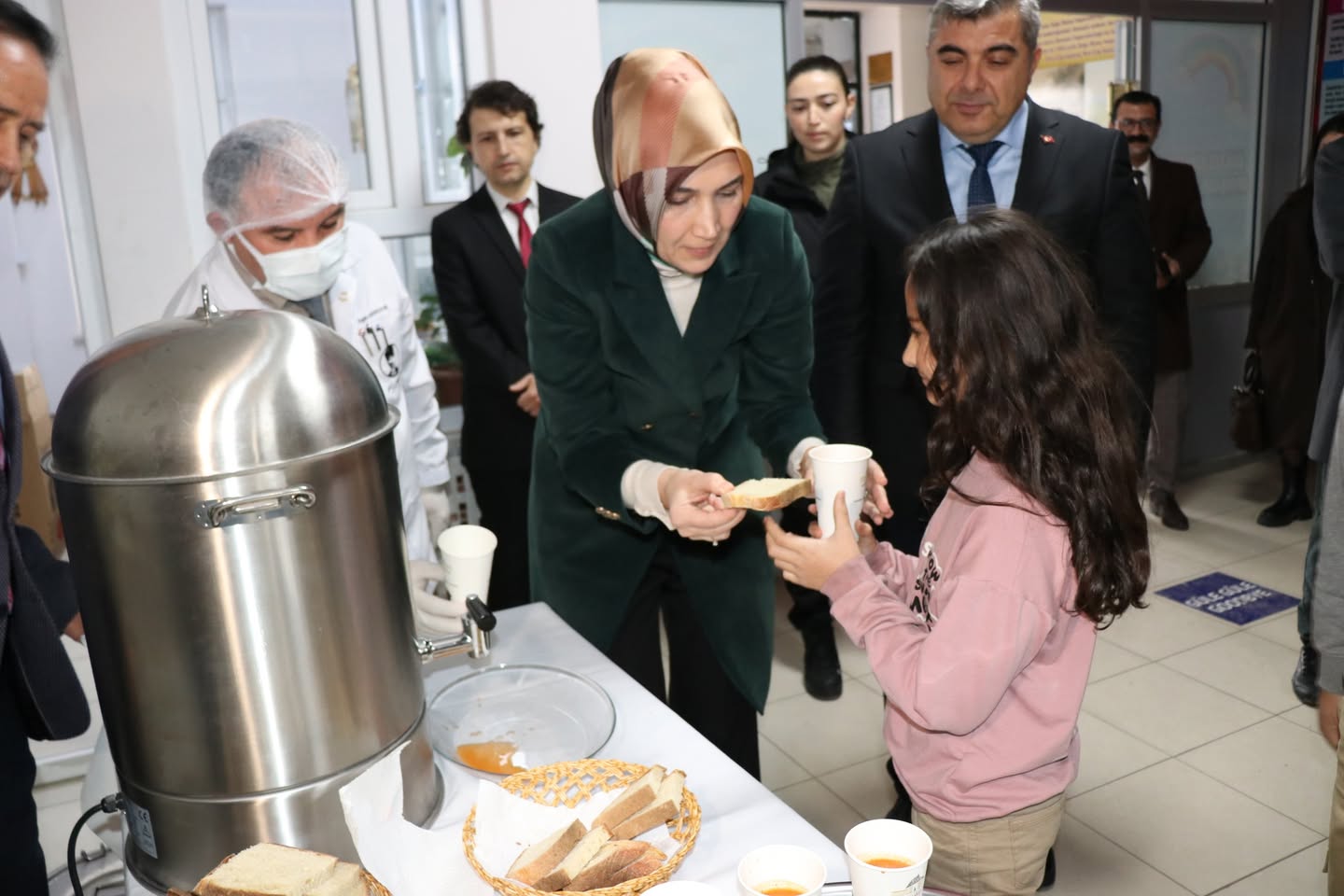 Anadolu'nun Lezzeti Okulda Buluşuyor: Sıcacık Çorba Yürekleri Isıttı