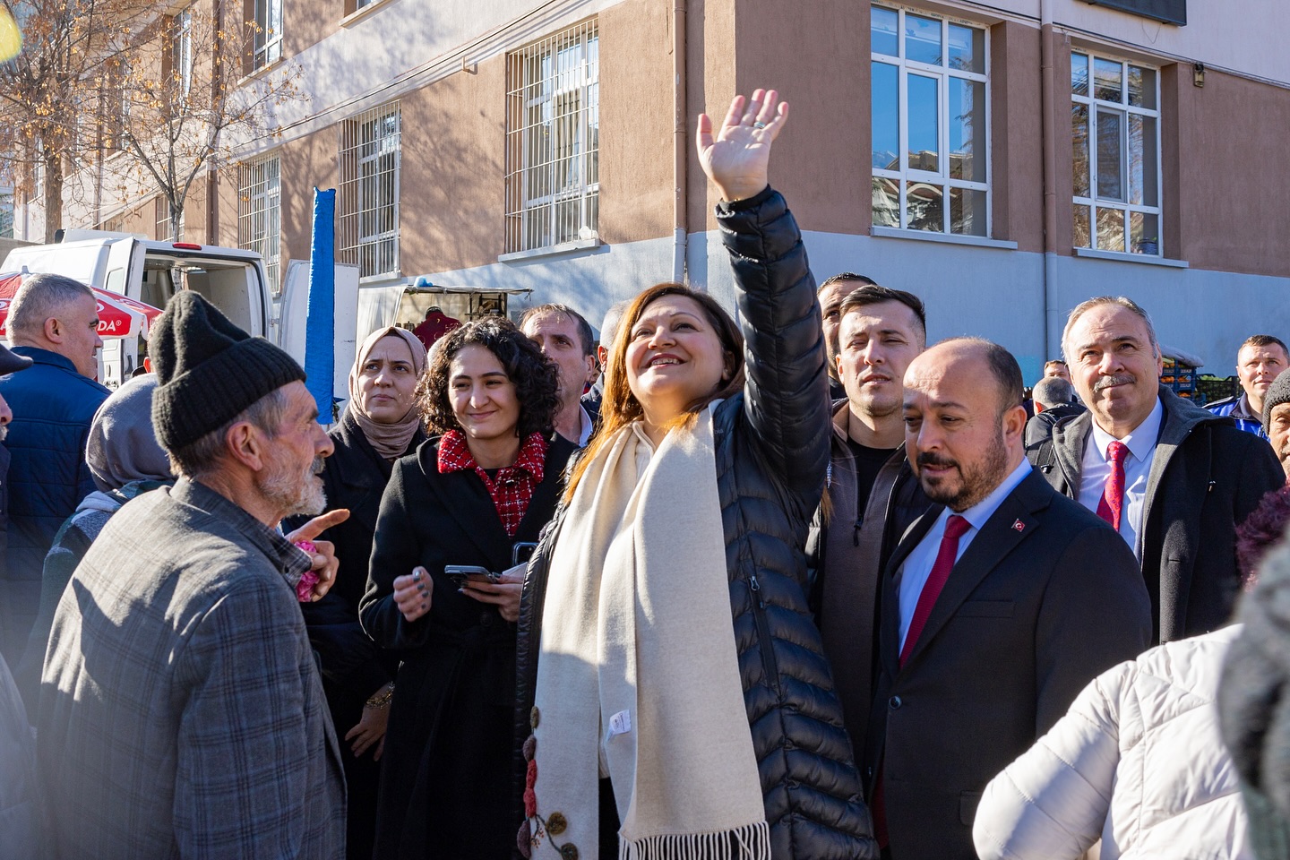 Afyonkarahisar Belediye Başkanı Burcu Köksal, Vatandaşların Taleplerine Kulak Verdi