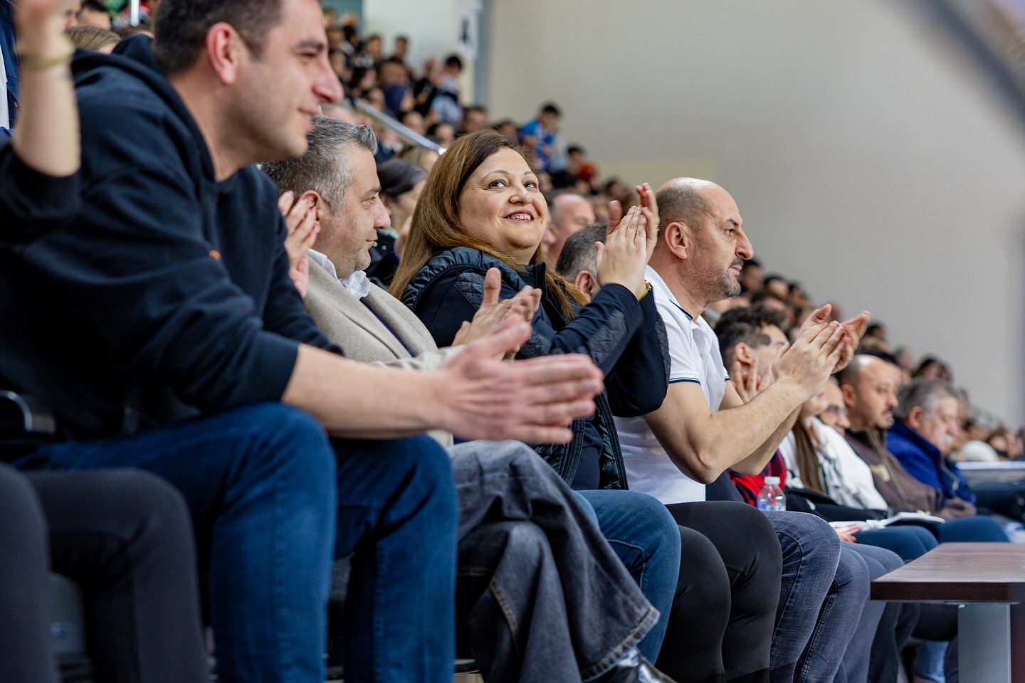 Afyon Belediye Yüntaş Voleybol Takımı Play-Off Öncesi Galibiyetle Moral Buldu