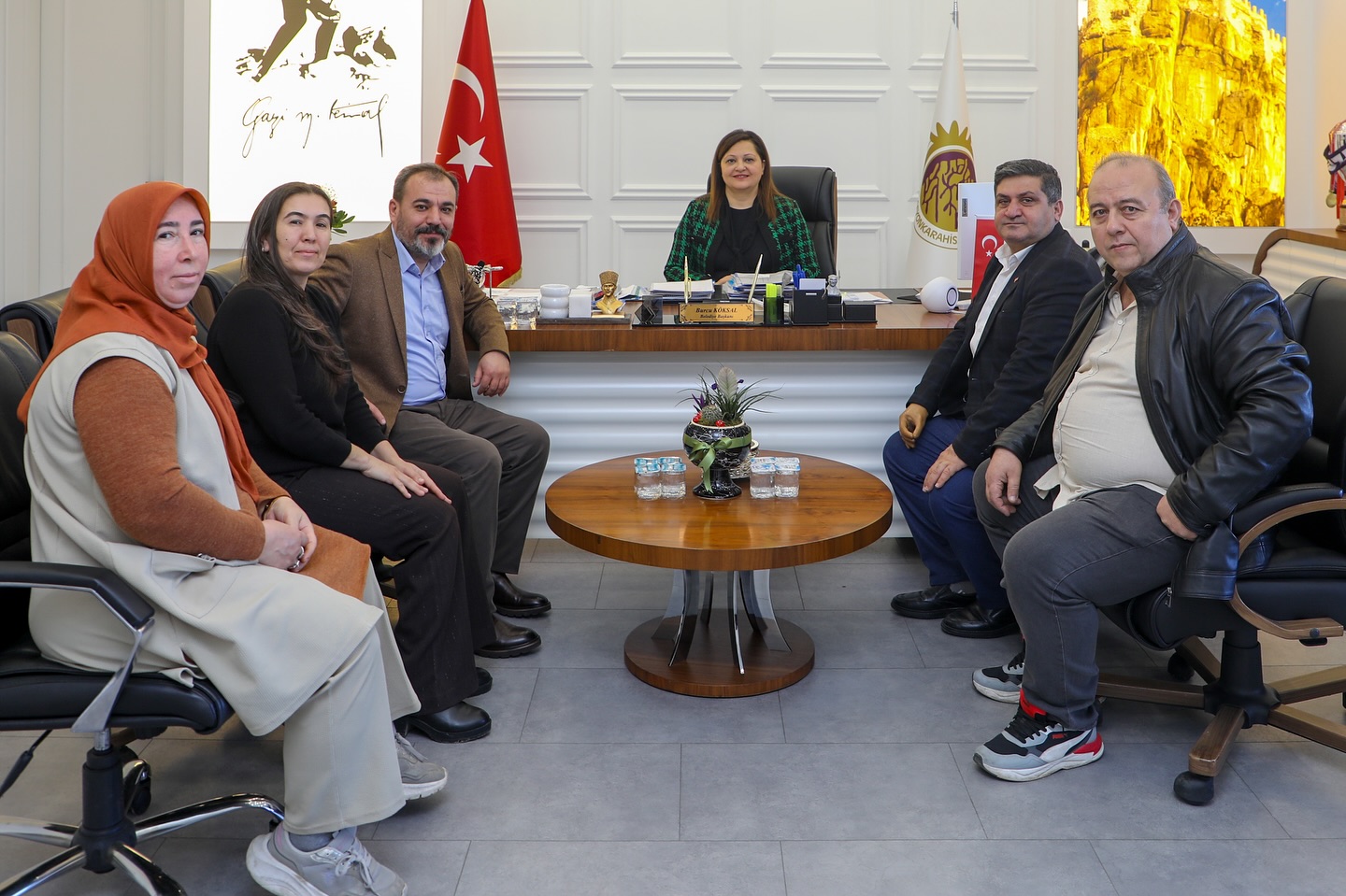 Afyonkarahisar Belediye Başkanı Burcu Köksal'dan Olucak Köyü Derneği ile İşbirliği Adımı