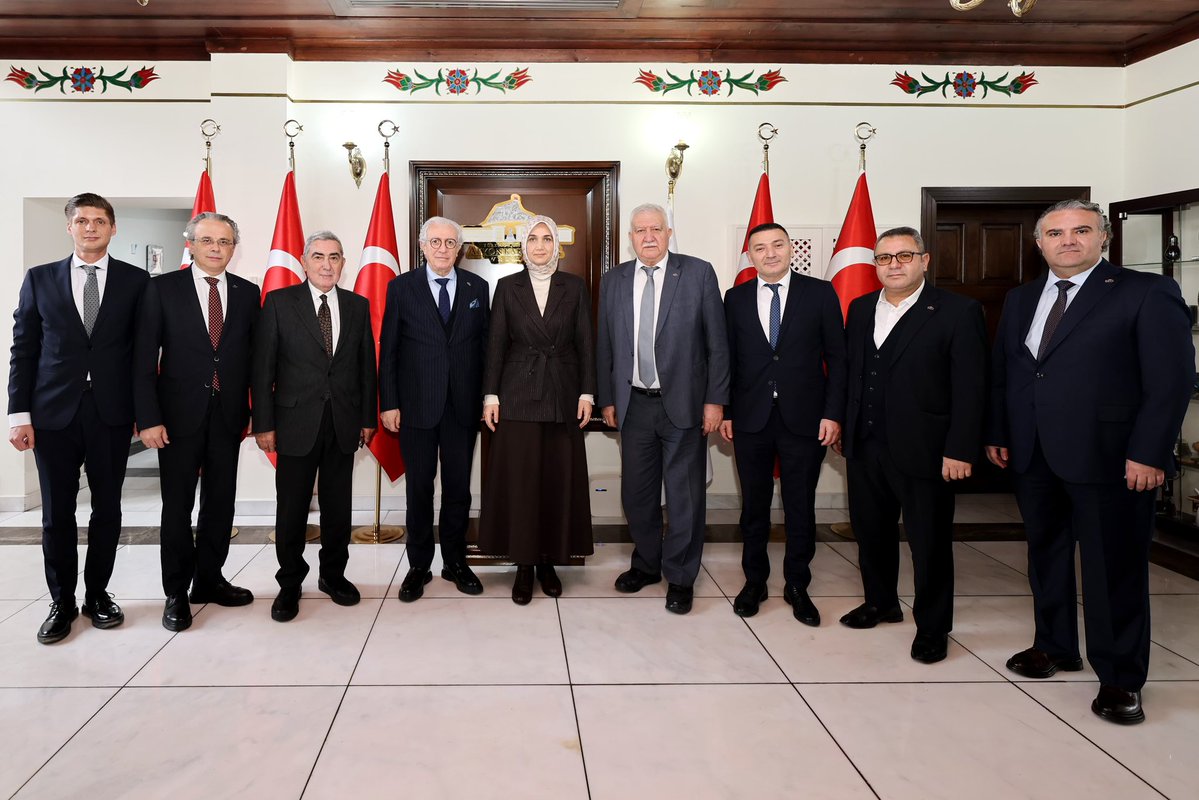 Afyonkarahisar Valisi'nden Ege İhracatçılarına İşbirliği Mesajı