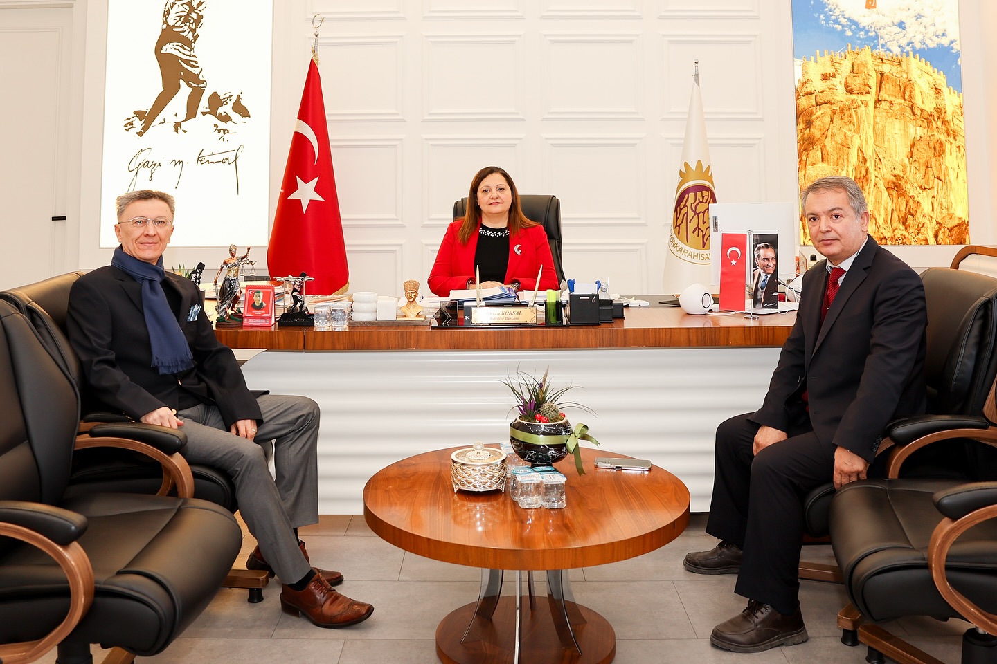 Afyon Belediye Başkanı Burcu Köksal, Eğitimin Geleceği İçin Stratejiler Üzerine Görüştü