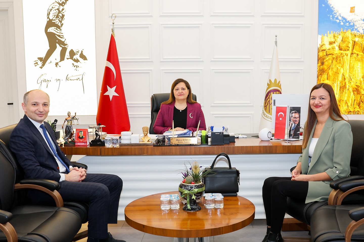 Afyonkarahisar Belediye Başkanı Burcu Köksal'dan Yapı Kredi Ziyareti: Ekonomide İş Birliği Adımları